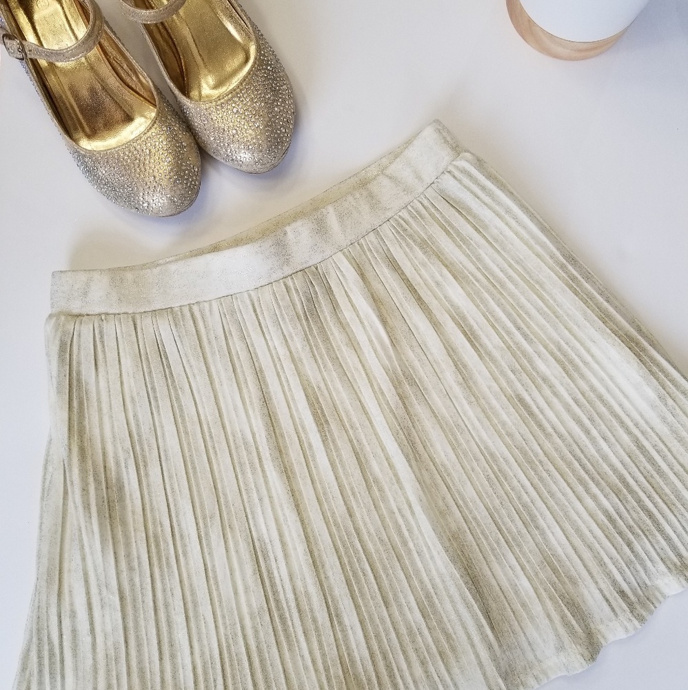 Jessica Simpson cream skirt